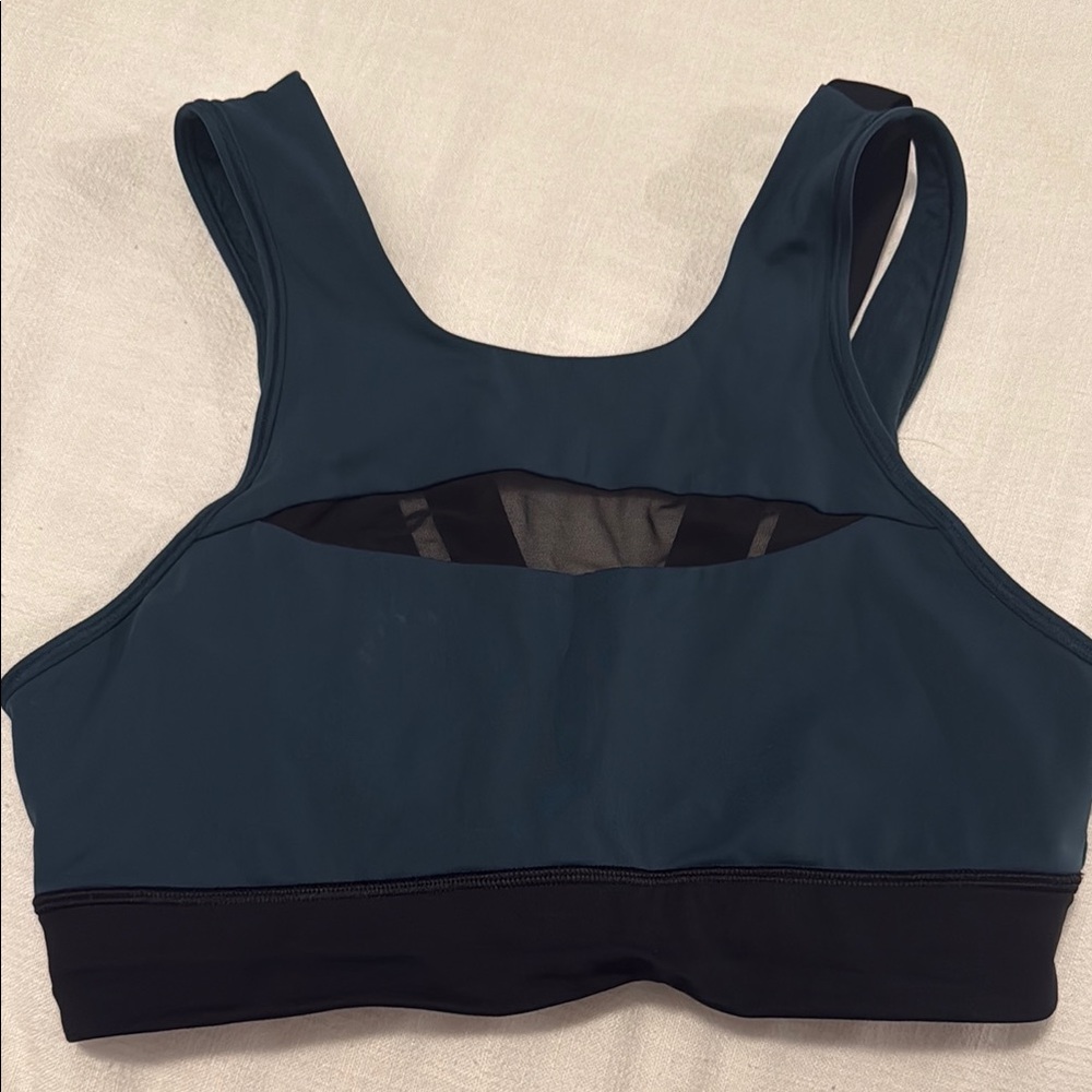 Lululemon High Neck Mesh Keyhole Sports Bra Size 6